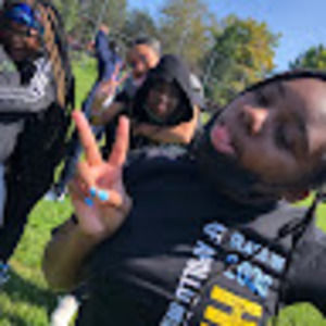 Meet your Posher, Crystal